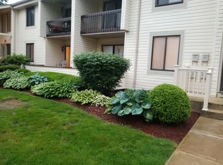 Z7 Avon Dr, East Windsor, NJ 08520
