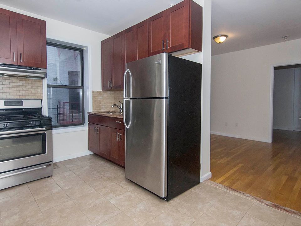 1st image of 2217 19th St APT 33