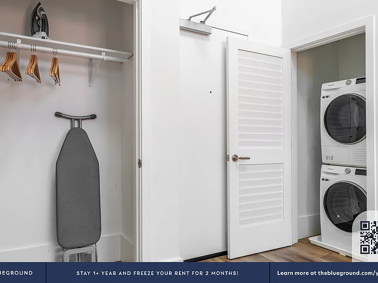 Washer/Dryer in Apartment