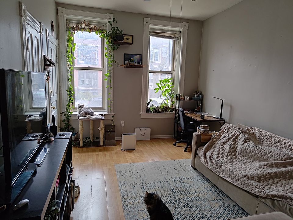 Living Room - Current Picture