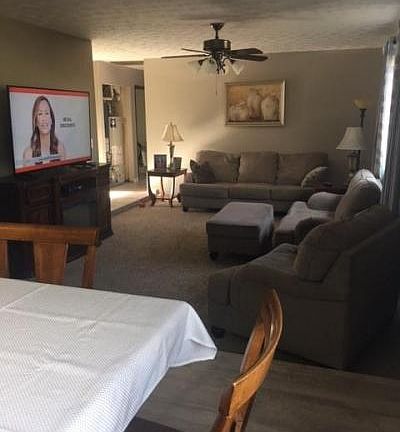 4th image of 4390 Willow Run Dr