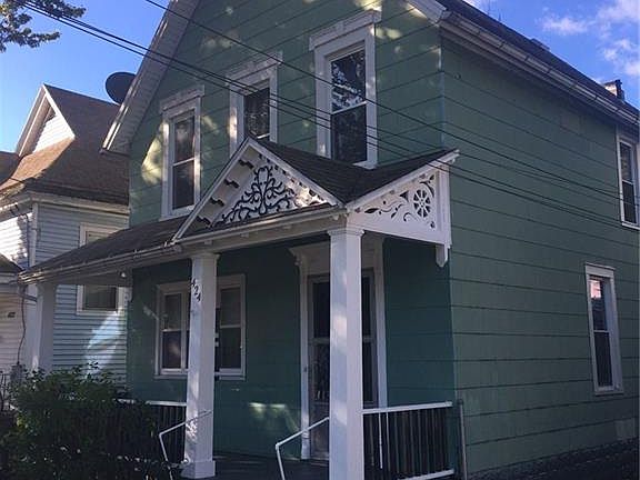 3rd image of 424 East St