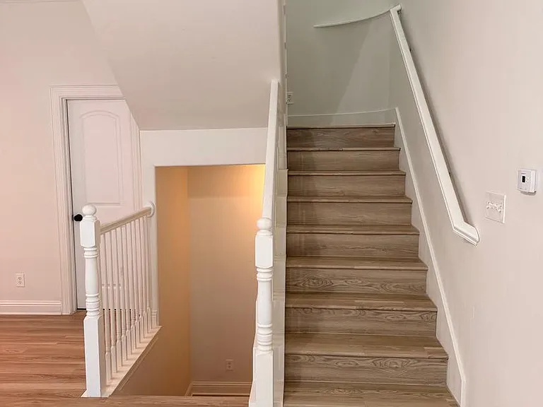 2320 Stutz Dr — Photo 10