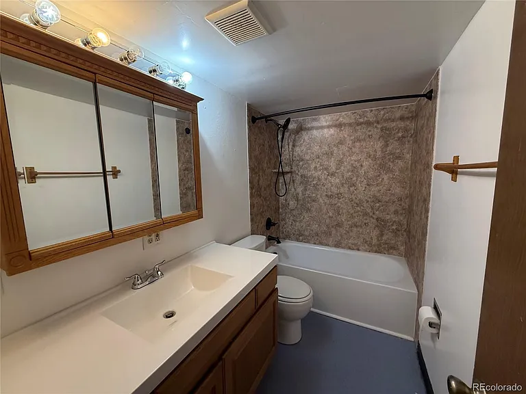 4641 S Lowell Blvd — Photo 19