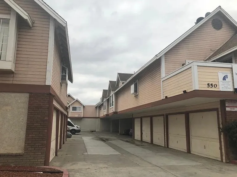 550 Williamson Ave #15 — Photo 6