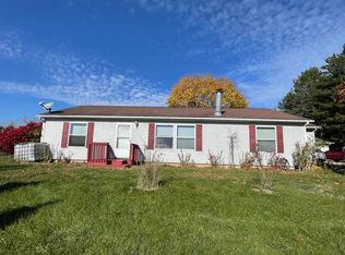 2056 Lilac Rd, Hillsdale, MI 49242