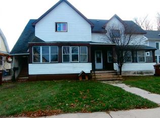 625 1st St, Menasha, WI 54952