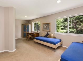 5 Webb Rd SW, Lakebay, WA 98349