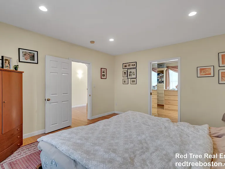 829 Chestnut St #1 — Photo 9