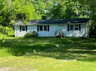 34 Village Ln, Ticonderoga, NY 12883