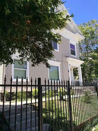 3419 Martin Luther King Jr Way Photo 1