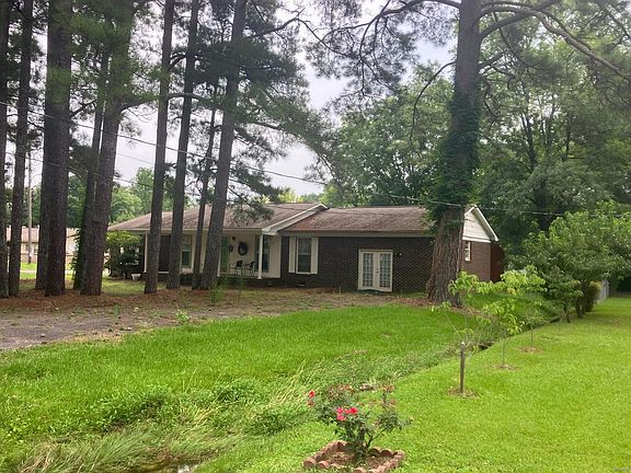 5th image of 805 Cotton Ave