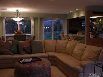 5th image of 17 Sheli Dr