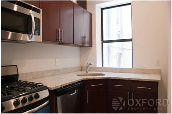 Rented by Oxford Property Group | media 36