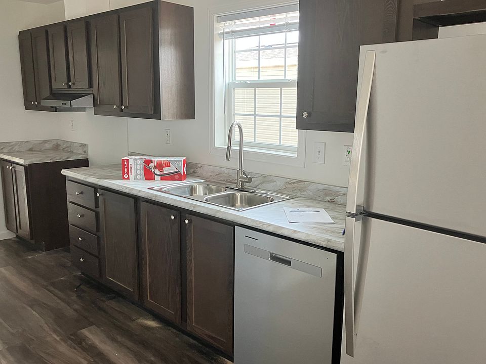 1st image of 431 N 35th Ave #40