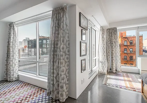 Rented by SR8 REALTY LLC | media 11