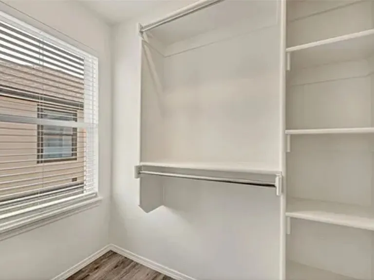 766 S Amarillo Ave — Photo 20