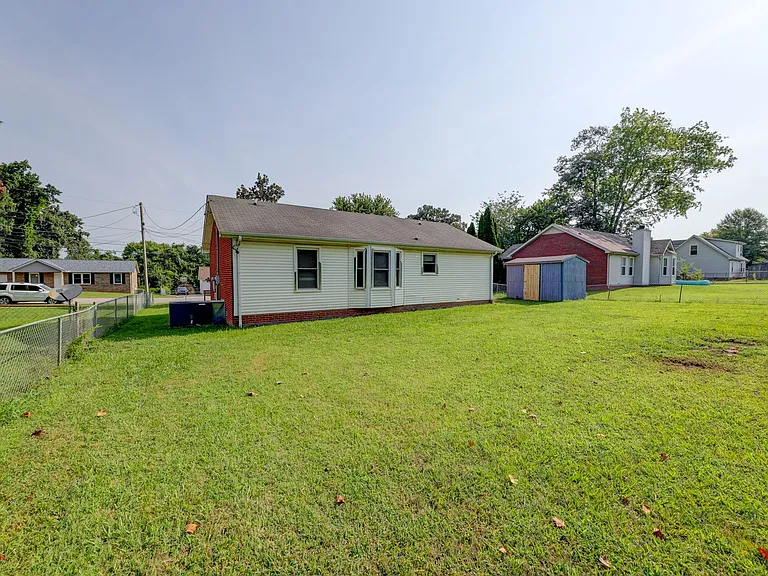 204 Bob White Dr — Photo 43