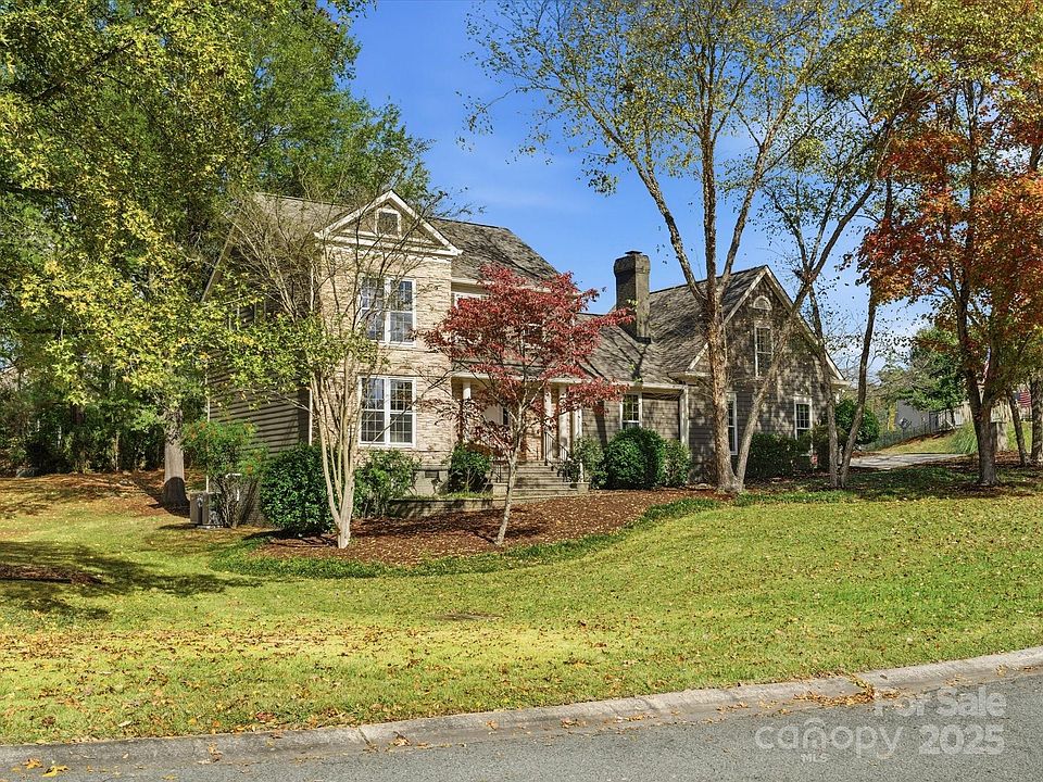 1st image of 129 Chesney Glen Dr