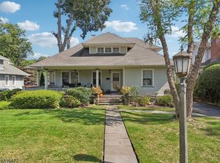 49 Bradford St, Glen Rock, NJ 07452
