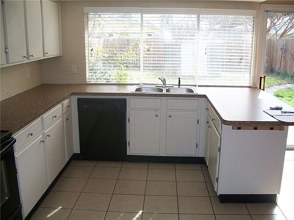 2nd image of 2834 Fern Glen Dr