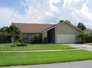 5366 Sandhurst Cir N, Lake Worth, FL 33463