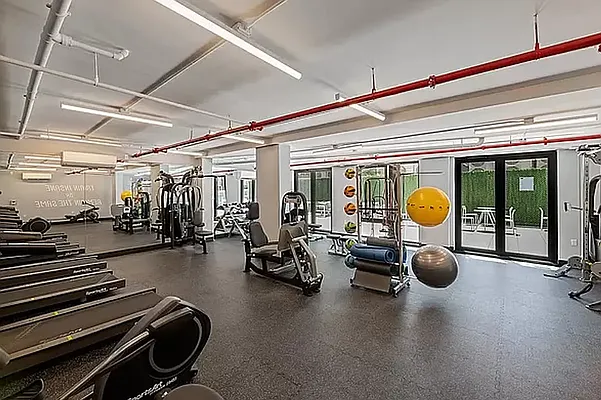 Rented by REAL New York | media 29