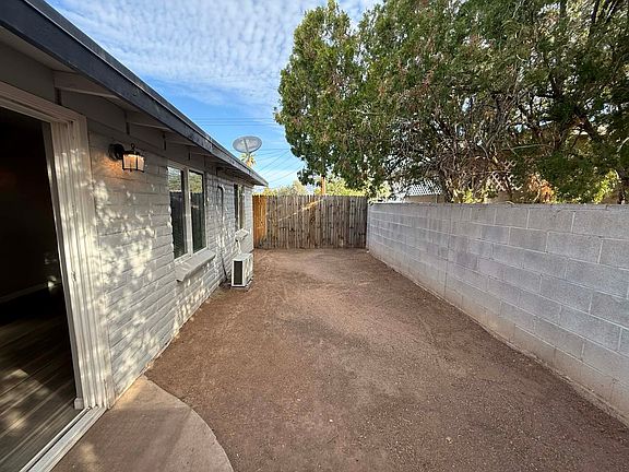 2nd image of 3731 E Garden St #2