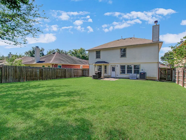 16126 Coleburn Dr — Photo 35