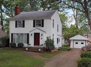 518 Oakmoor Rd, Bay Village, OH 44140