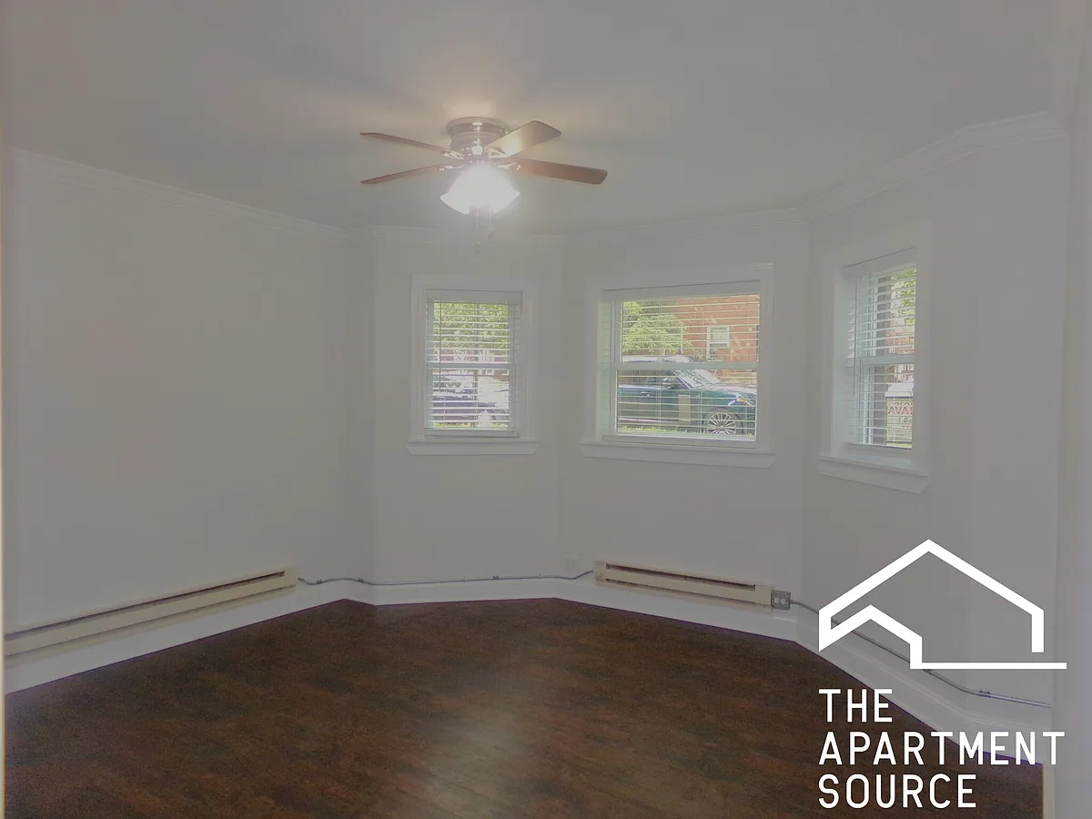 Building Photo - 2176 W Giddings St #1