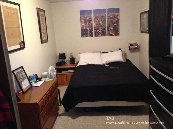 3rd image of 1322 W Barry Ave #3