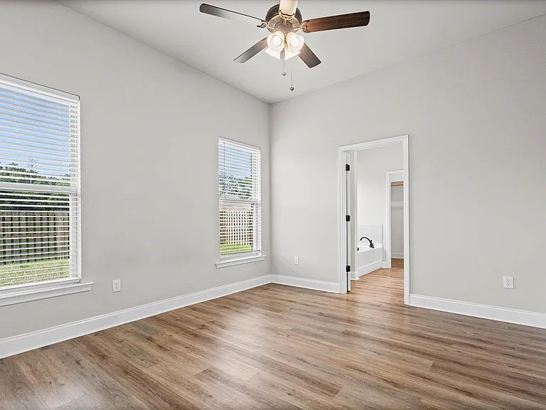 950 Gibson Ct — Photo 10