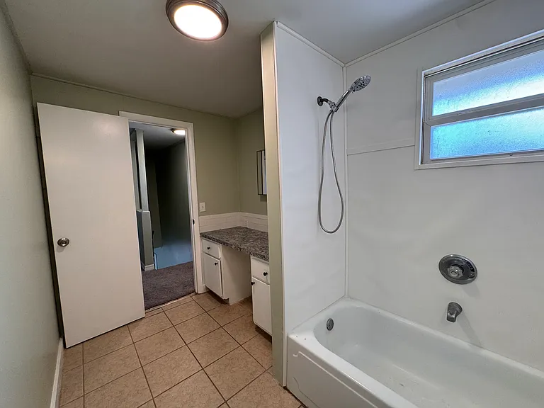 538 Orange St #538 — Photo 19