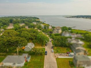 23 Mallard Dr, Center Moriches, NY 11934