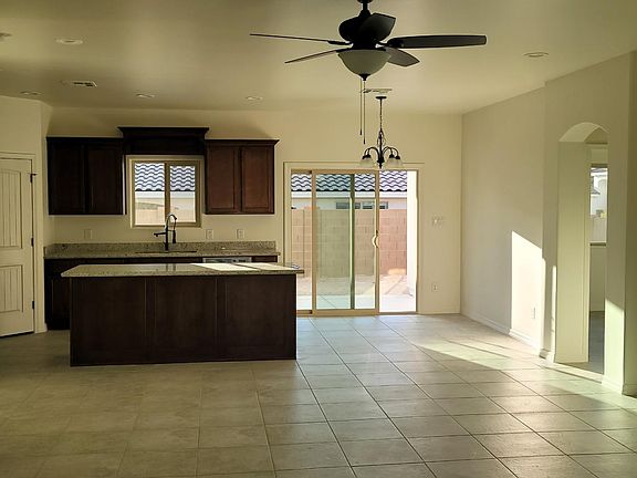 4th image of 13216 S Sandra Ave