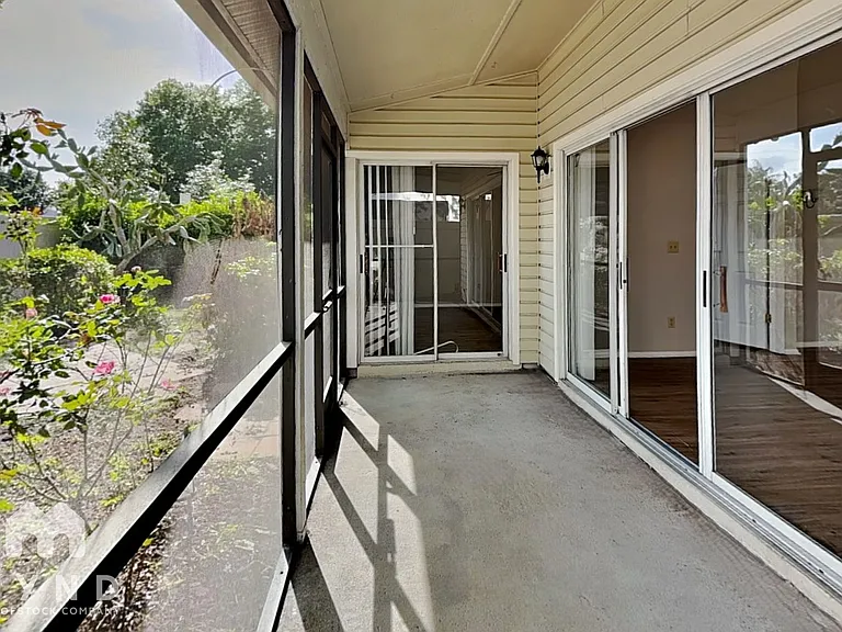 2800 Falling Tree Cir — Photo 17
