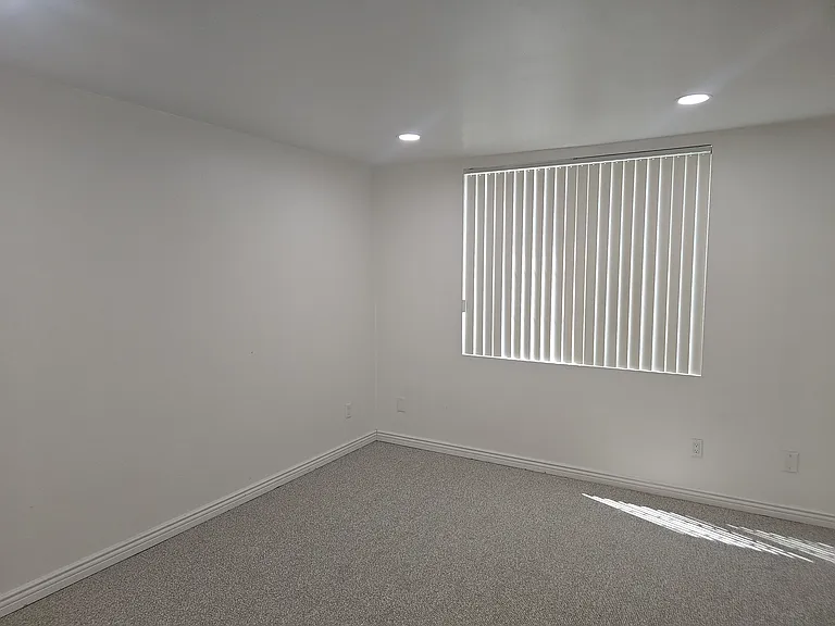 3549 Hughes Ave #103 — Photo 22