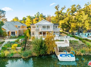 2222 Triunfo Pl, Agoura Hills, CA 91301