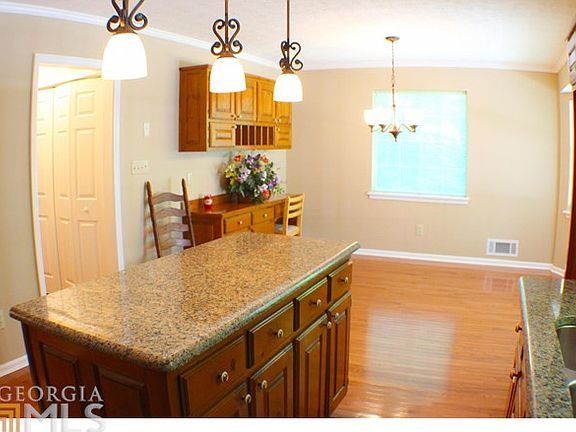 5th image of 3818 Malachi Way