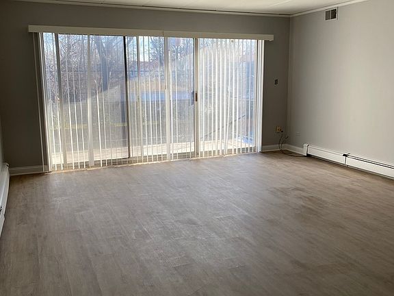 3rd image of 9733 S Cicero Ave #1E