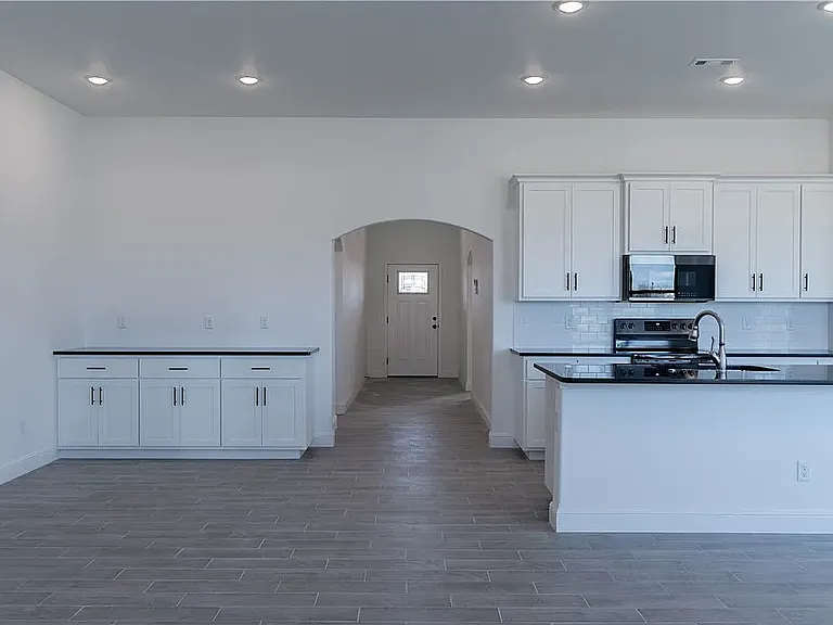 2060 Periwinkle Pl — Photo 3