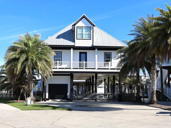 4024 Carly Ln, Grand Isle, LA 70358