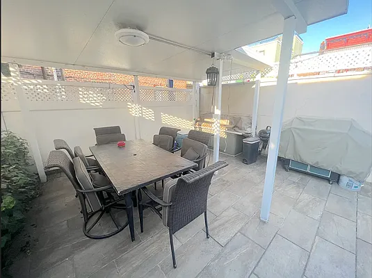 Rented by REALTY QUEST NEW YORK INC | media 25