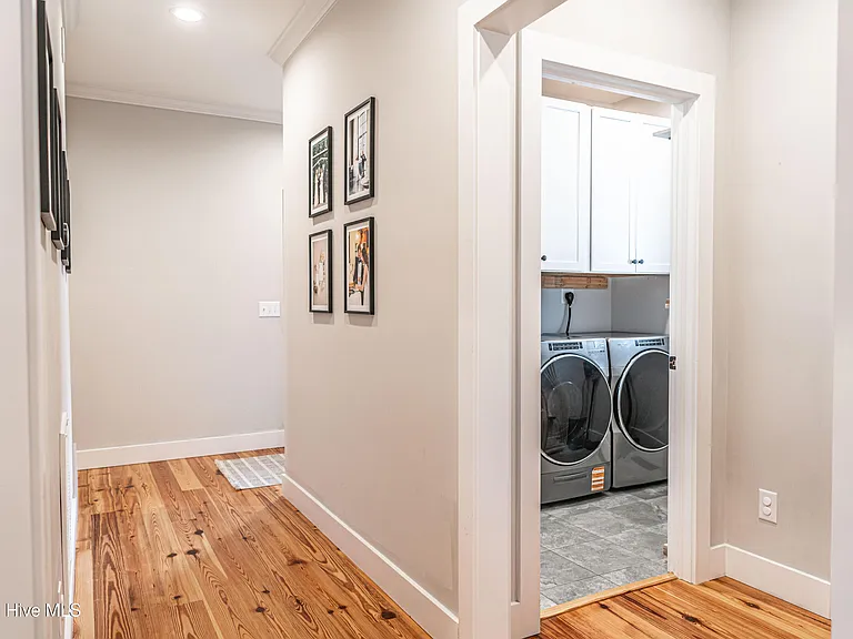 420 Manning Sq — Photo 12