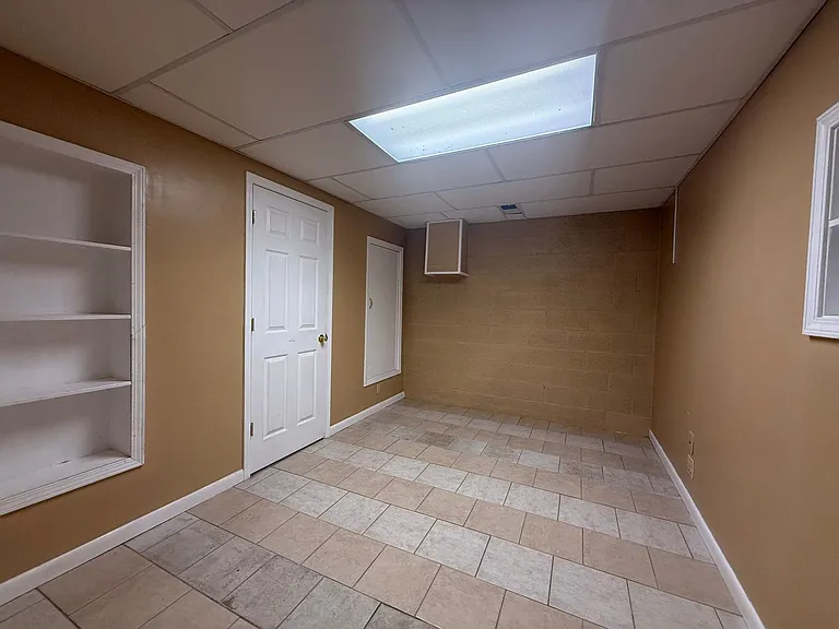 3339 Riveroaks Dr — Photo 32