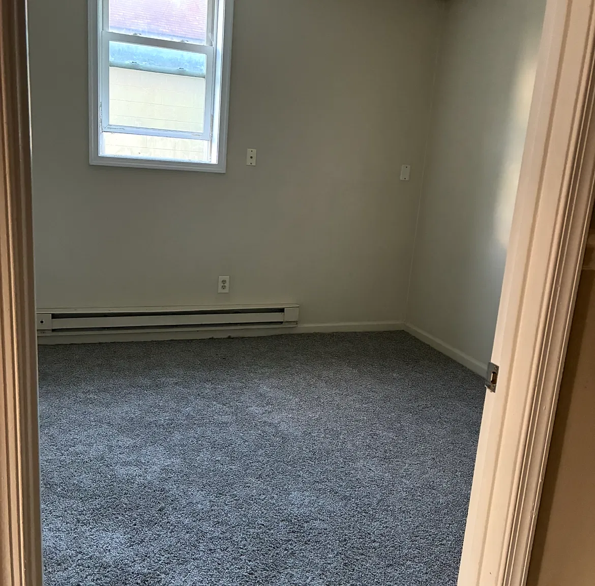 3 bed, $1,250 — Photo 4
