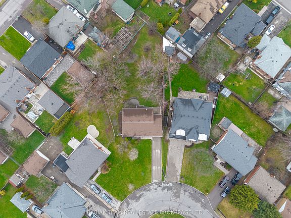 5th image of 9 Camborne Ave