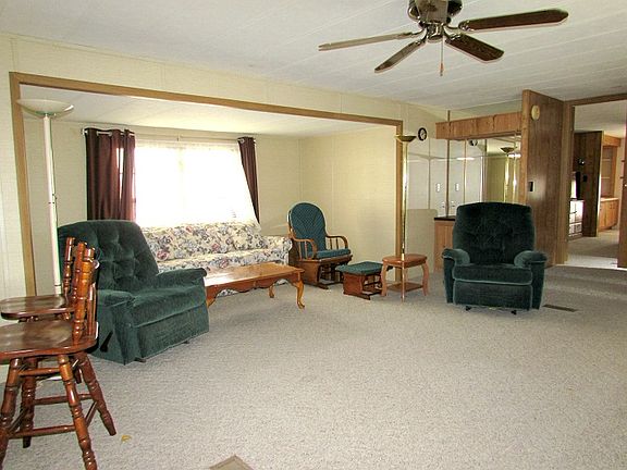 5th image of 106 Buckboard Dr