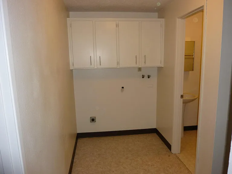 2703 E 19th St #2703 — Photo 12
